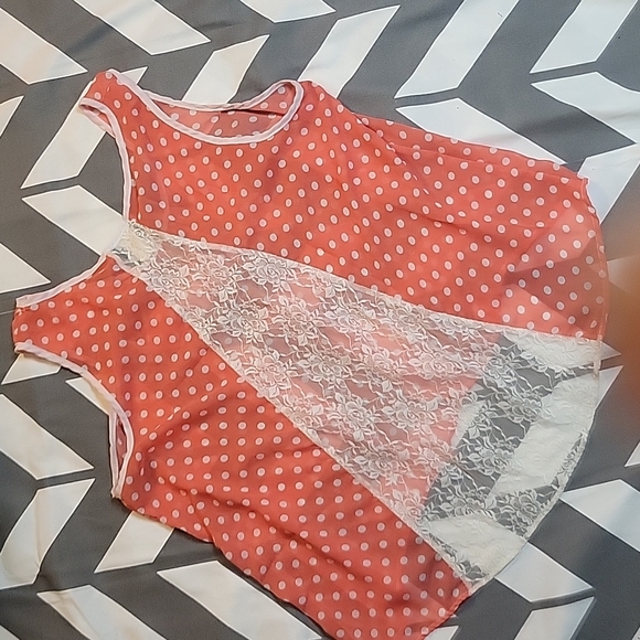 Light summer bright salmon with white polka dots tank - Picture 2 of 3